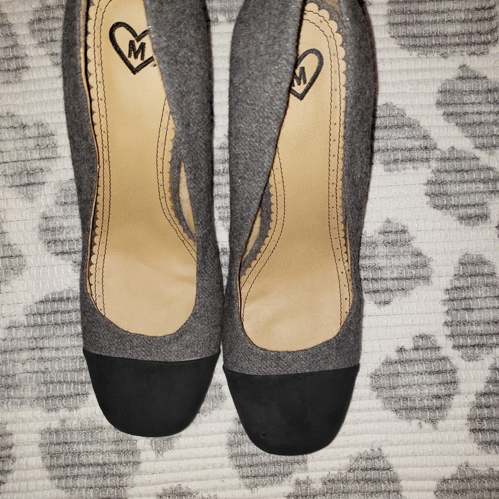 Heels - Picture 8 of 10